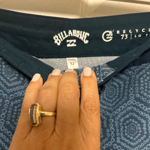 billabong Men’s Blue Swin Shorts Size 32 - Picture 4 of 10